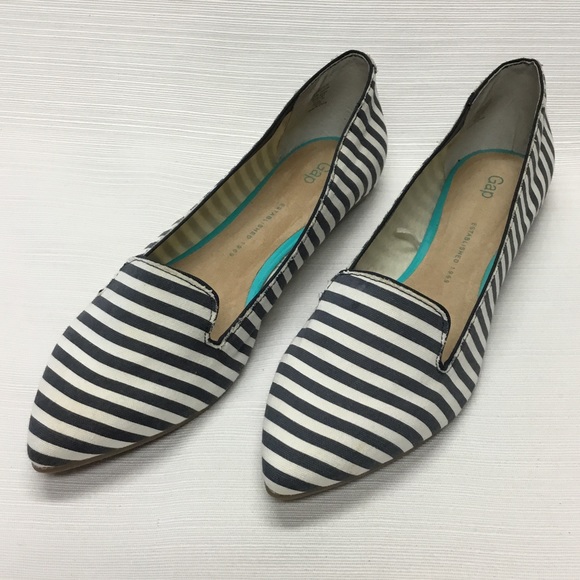 GAP Shoes - New Navy & White Flats by Gap
